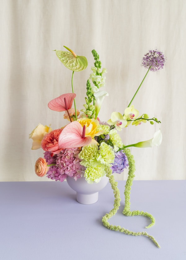 JJ's Flower Shop Luxy Pastel Arrangement Review