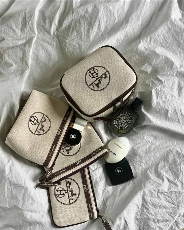 Jmylady Upcycled Herm&egrave;s Dust Bag-Cosmetic Bag Kit Review