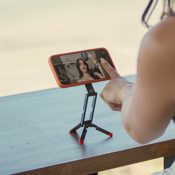 Joby NanoPod Magnetic Tripod Review