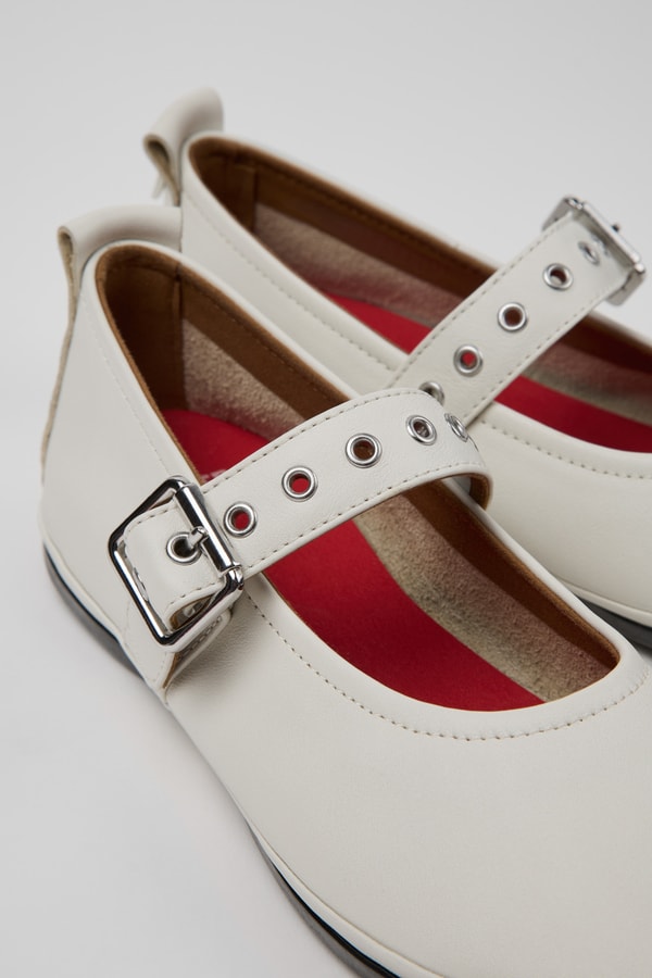 CAMPER Right Nina Review