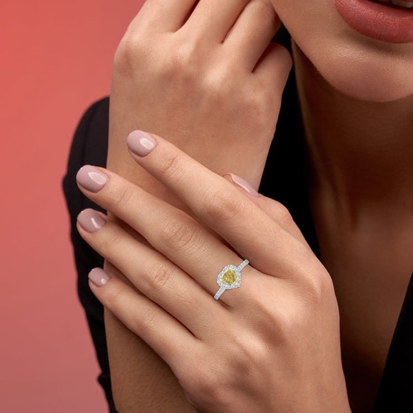 Kallati GIA Heart Cut Yellow & White Diamond Ring Reviews