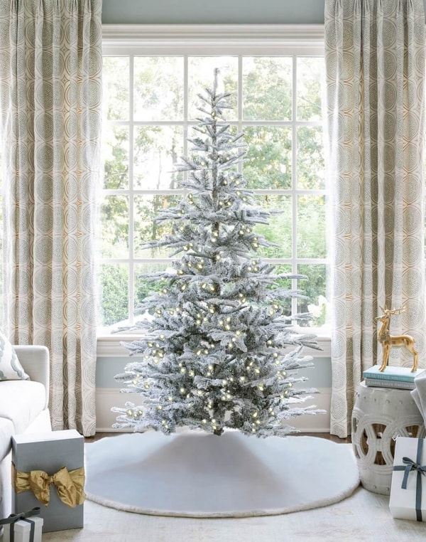 King of Christmas King Noble Flock Reviews