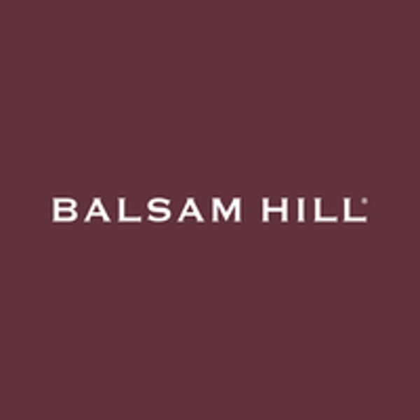 King of Christmas vs Balsam Hill