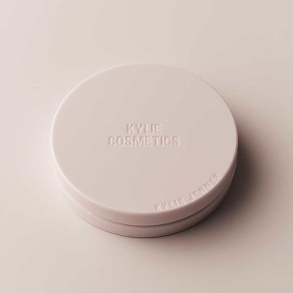 King Power KYLIE COSMETICS Natural Blur Powder Foundation รีวิว