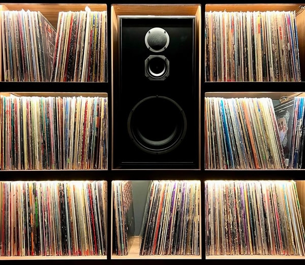 About KLH Audio