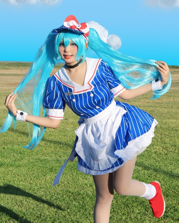 Overview of L-email Wig Brand