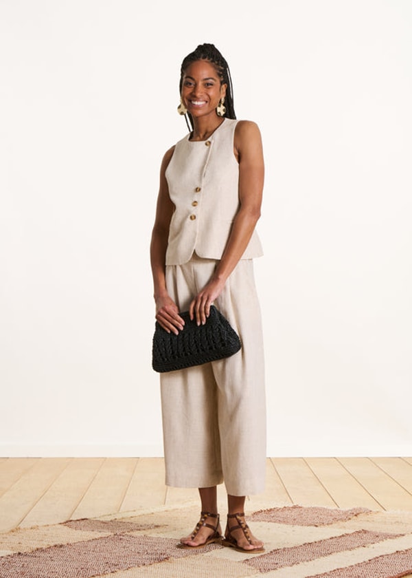 La F&eacute;e Marabout&eacute;e Sleeveless Shimmery Beige Blazer Avis