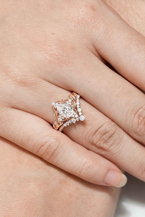 Lahela Jewelry Leafy Moissanite Ring Set Review