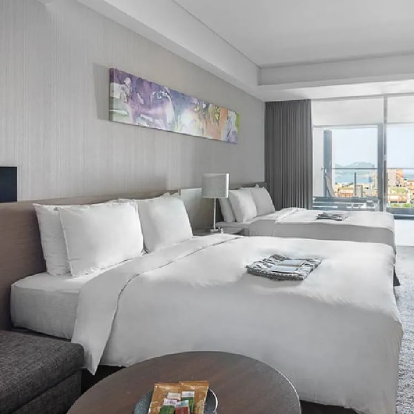 Lakeshore Hotel 评测