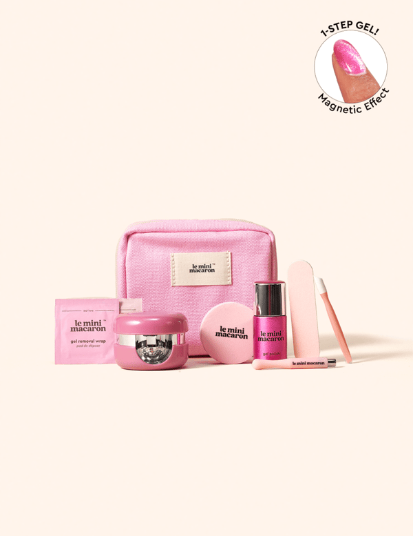 Le Mini Macaron Cosmopolitan Velvet Cat Eye Review