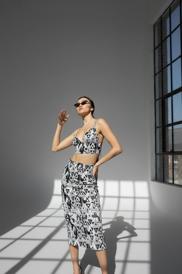 Le R&eacute;ussi Amour Geometric Crop Top Review