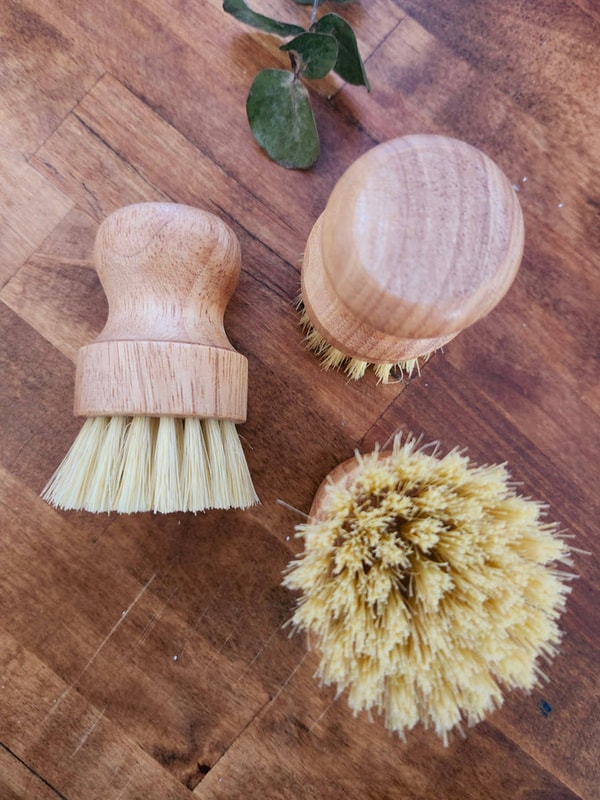 LeafScore Essentials Biodegradable Bamboo Dish Scrub Brush 3" Review