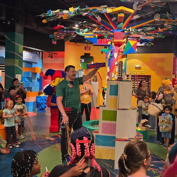 About LEGO Discovery Center