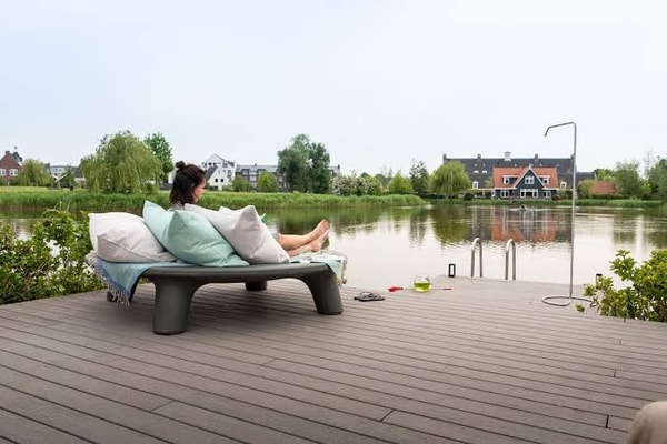 Life Is Better At The Pool Flying Dishman Beoordeling
