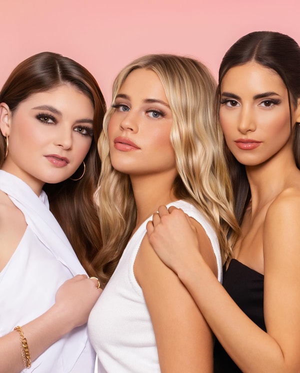 Overview of Lilly Lashes