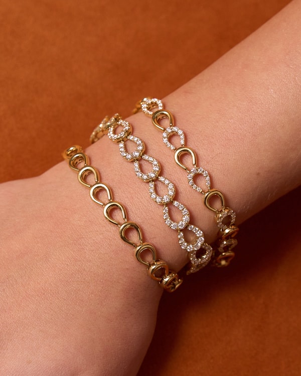 Lionheart Legacy Full Diamond Horseshoe Bracelet Review
