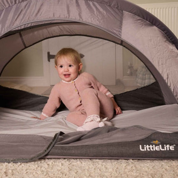 LittleLife Arc 2 Lightweight Travel Cot Review
