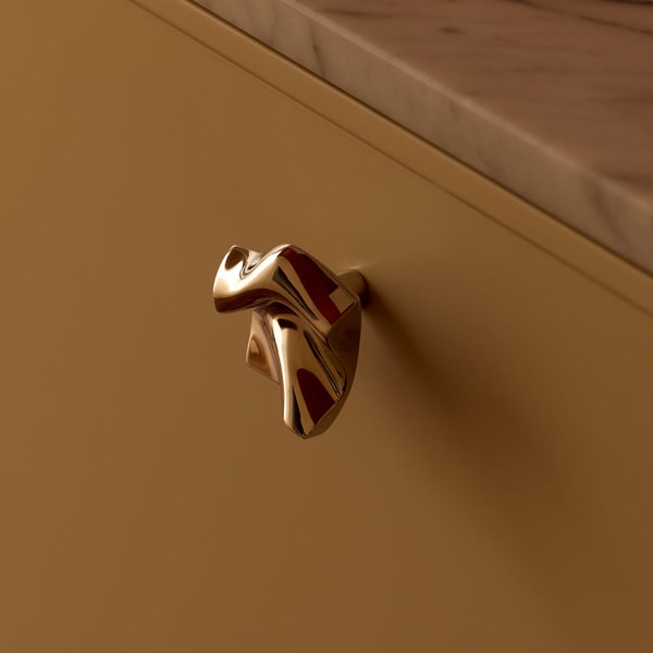 Lo & Co Lucia Knob Review