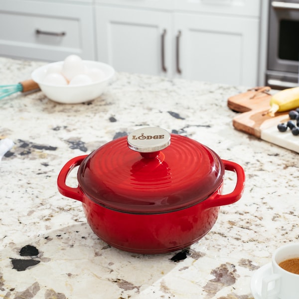 Lodge Cast Iron Essential Enamel Dutch Oven Review