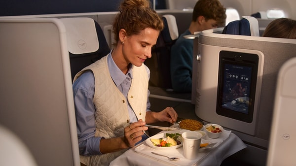 Lufthansa Review