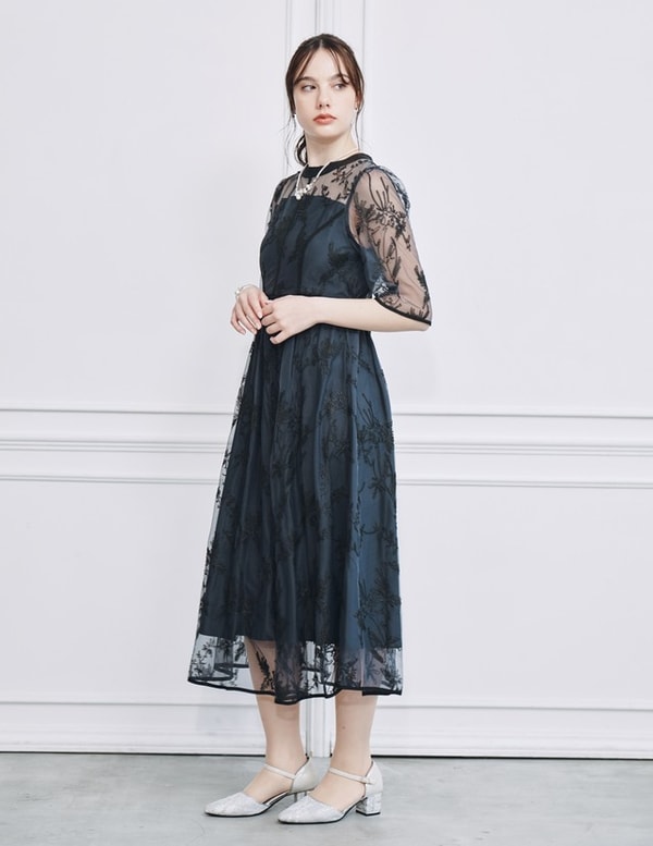LULUTI Original Embroidery Dress レビュー