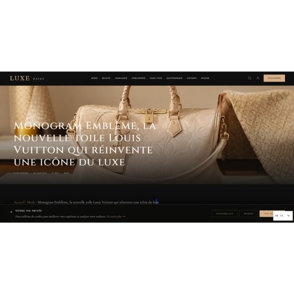 LuxeDaily Monogram Embl&egrave;me Avis
