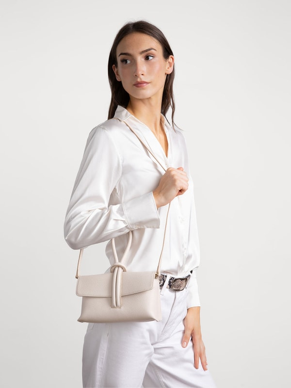 M.GEMI The Francesca Convertible Clutch Review