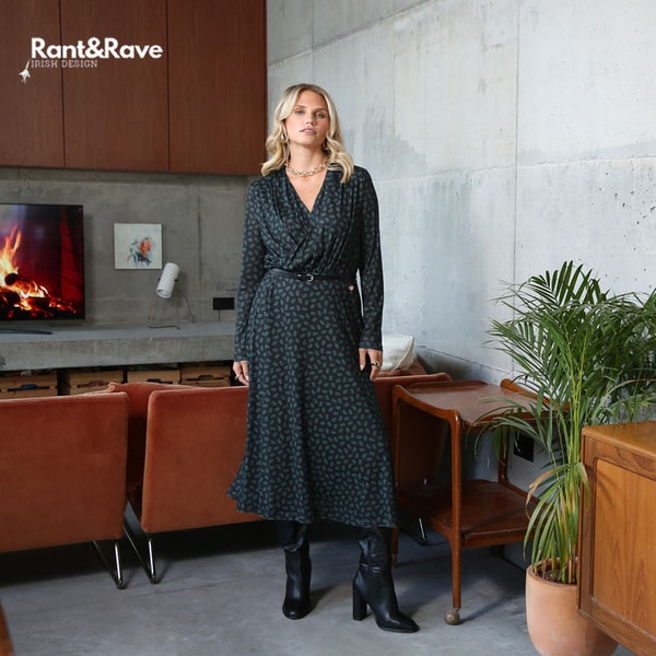 Mall Road Design Henrietta Dress Review