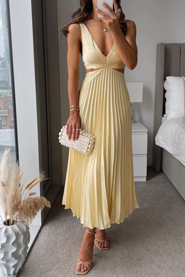 Margovil V Neck Cut Out Waist Sleeveless Pleated Maxi Dress Reviews