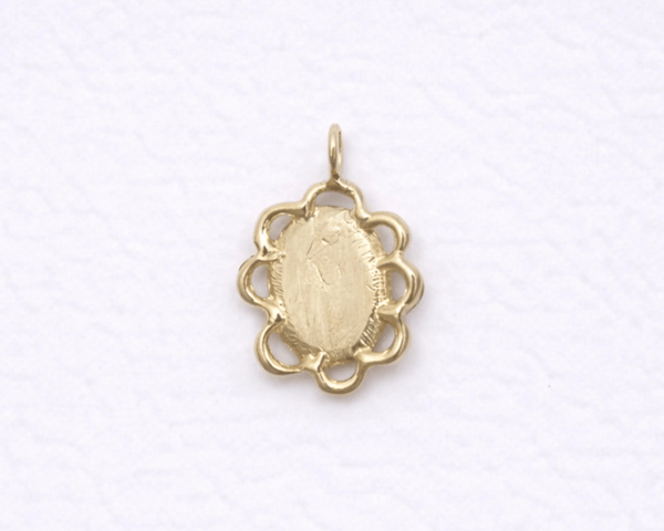 Mary Frances Maker Scallop Pendant Review