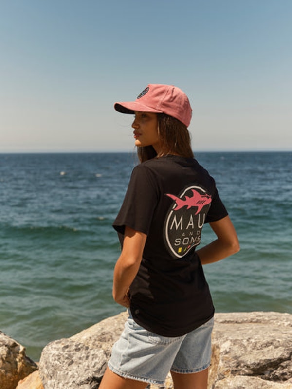 Maui and Sons Classic Shark Logo T-Shirt Review