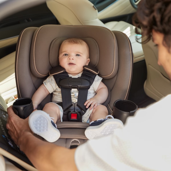 Maxi-Cosi Andi 360 Rotating Car Seat Review
