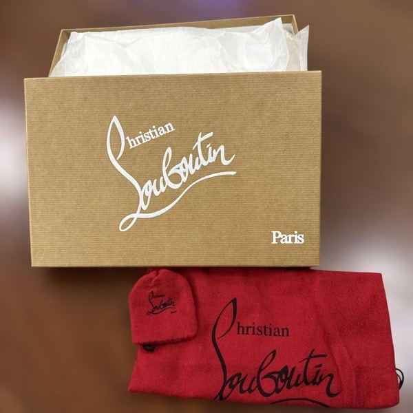 Mercari Christian Louboutin ギフトボックス レビュー