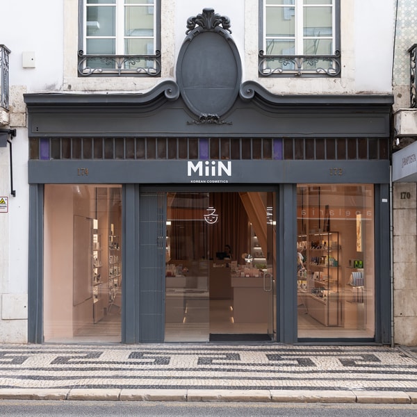 &Agrave; propos de MiiN Cosmetics