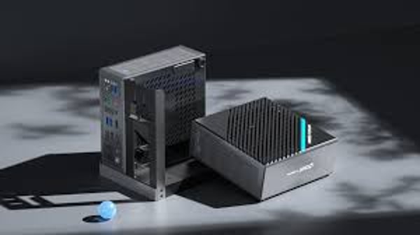 MINISFORUM Review