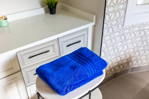 Mint Luxury Linens Grace&trade; Collection Ultra Plush Bath Towel Review