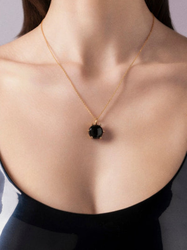 MISHO Crescent Onyx Pendant Review