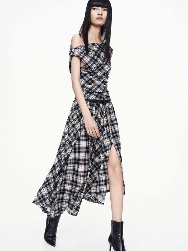 MO&Co.Included Belt Plaid Dress Review
