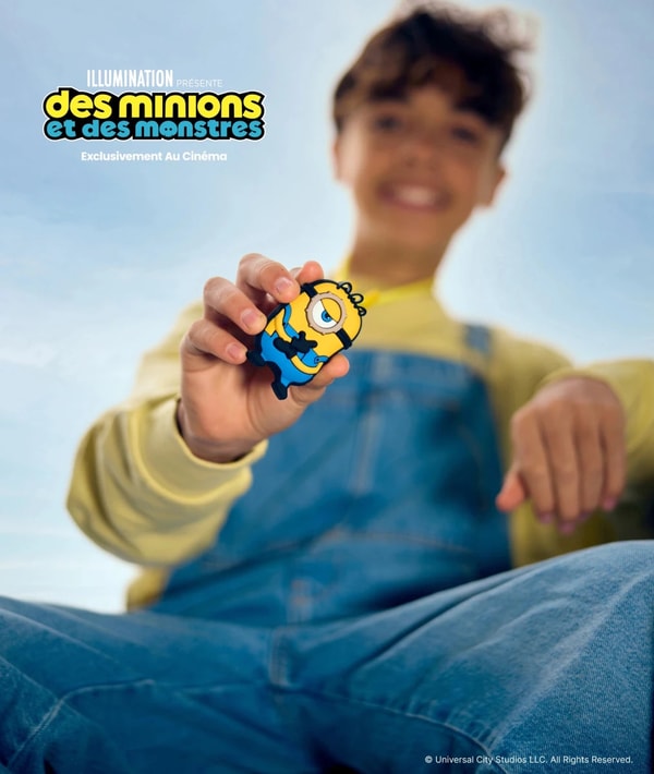 Money Walkie Walkie Minion James Avis