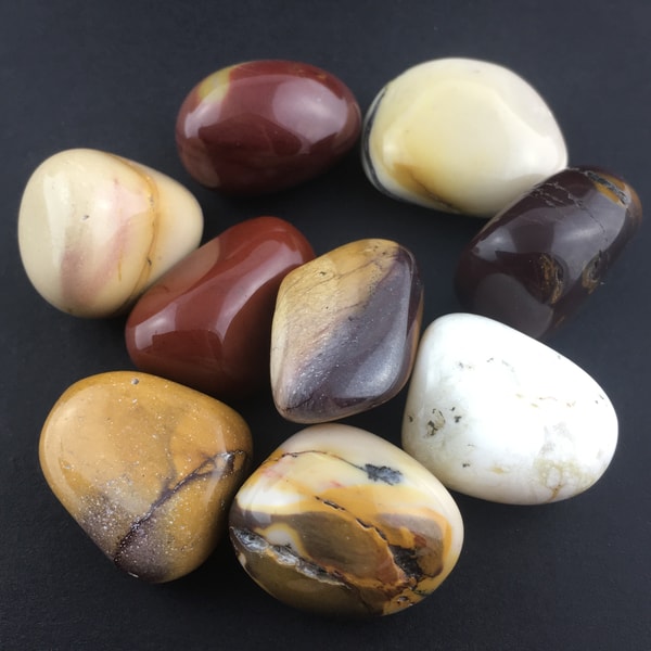 Minerale Vivo Mookaite Jasper Recensione