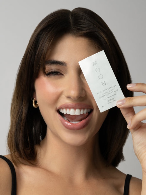 Moon Oral Beauty Platinum Express Dissolving Whitening Strips Review