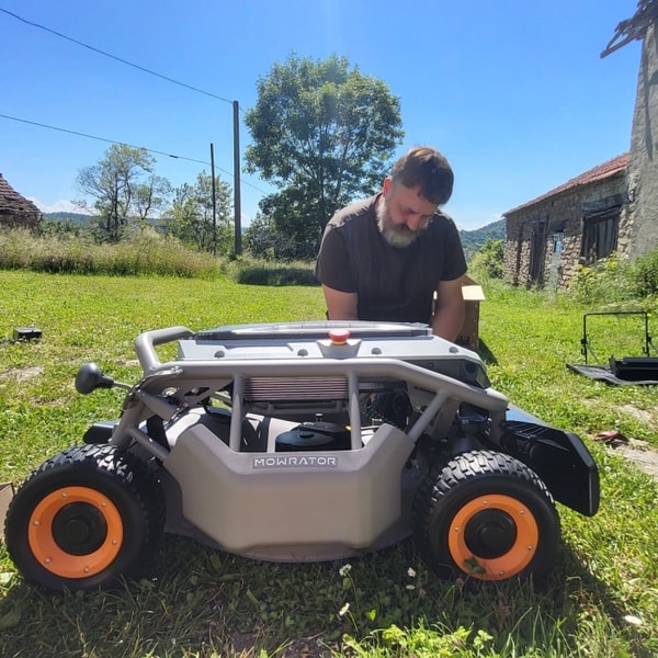 Mowrator Reviews: What Do Customers Think?