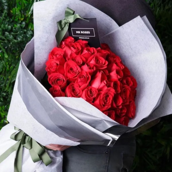 Mr Roses Magnificent Red Rose Bouquet Review