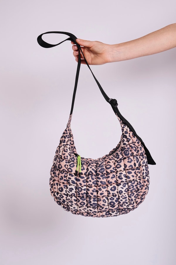 Mutha.Hood Dumpling Quilted Bag Review