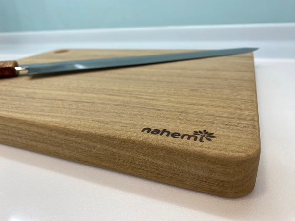关于 Nahemi