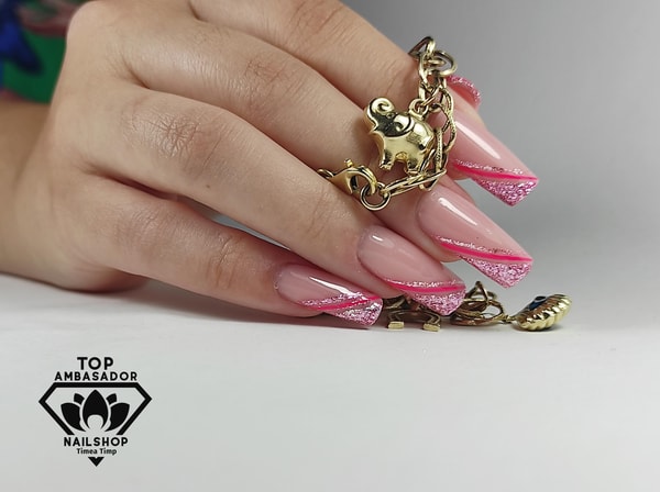 Despre NailShop
