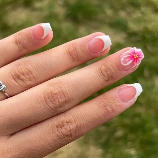 Naio Nails Bed of Roses - Builder in a Bottle - Urban Graffiti Builder Gel - 15ml Review