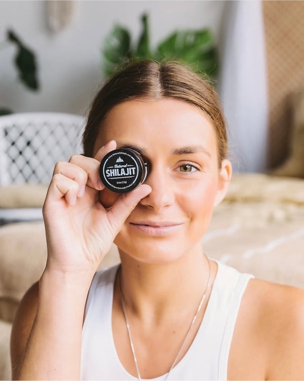 Natural Shilajit Resin Overview 