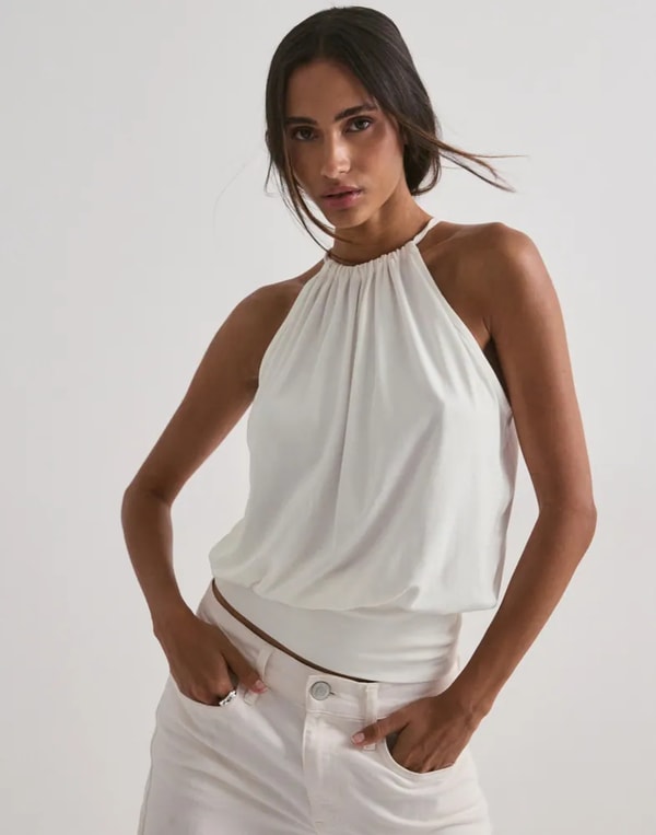 Nelly Soft Drape Tie Back Top Anmeldelse