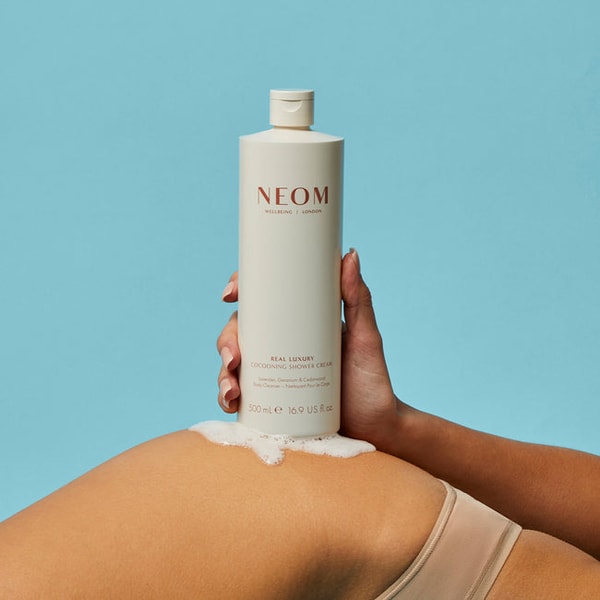 NEOM Wellbeing Real Luxury Cocooning Shower Cream Review